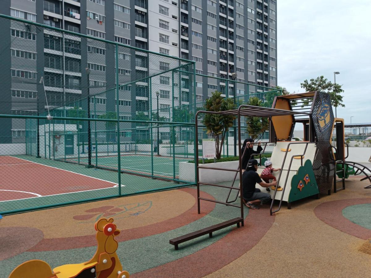 Aisy Homestay Putrajaya Cyberjaya Klia Kampung Dengkil Exterior photo