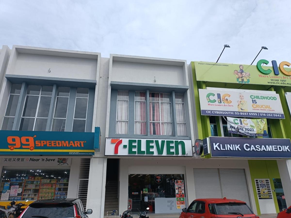 Aisy Homestay Putrajaya Cyberjaya Klia Kampung Dengkil Exterior photo