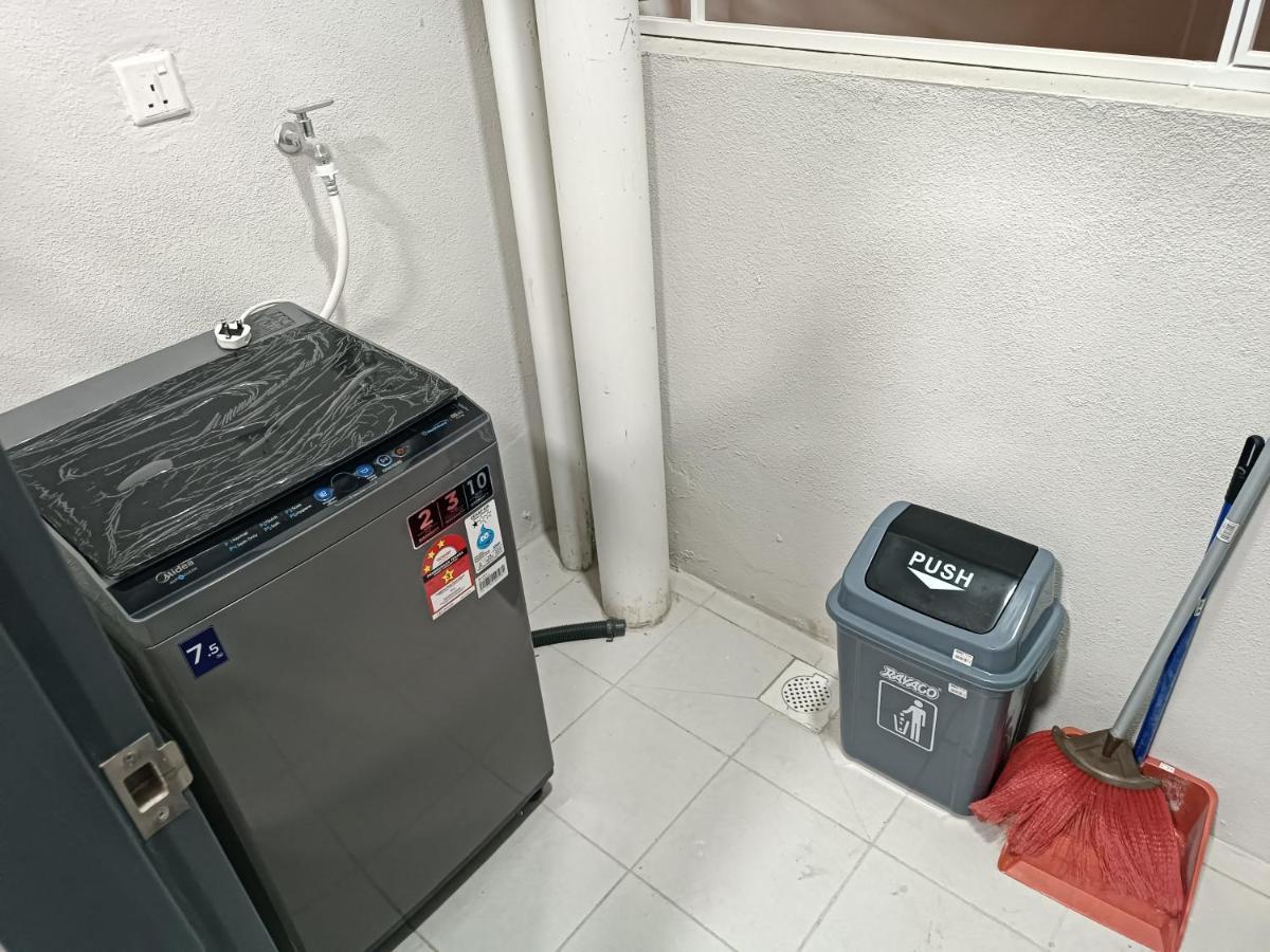 Aisy Homestay Putrajaya Cyberjaya Klia Kampung Dengkil Exterior photo